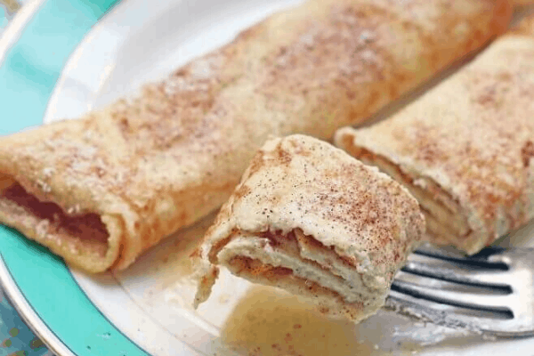 EGG SNICKERDOODLE CREPES