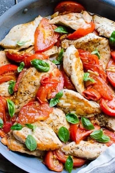 CHICKEN WITH TOMATOES