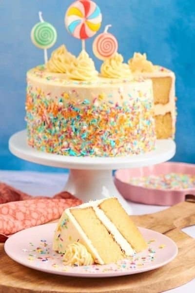 KETO BIRTHDAY VANILLA CAKE RECIPE